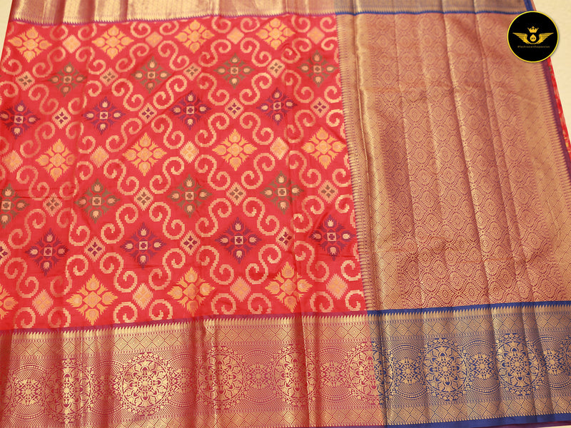 Banarasi Handloon Saree: All-Over Zari Butta with Contrast Border