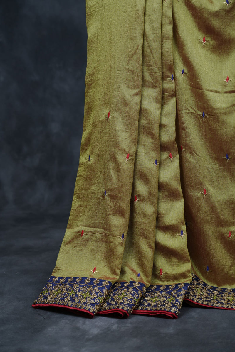 Exquisite Designer Silk Saree Set: Elegant Embroidered Blouse Included