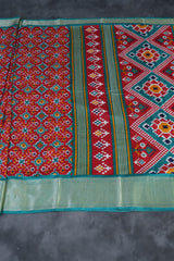 Elegant Kanchipuram Semi-Silk Saree with Complementary Blouse Piece