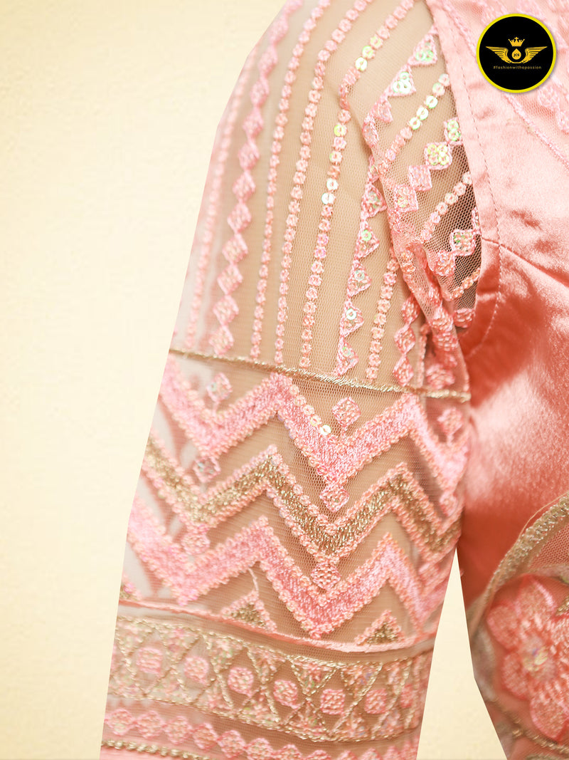 Shaded Italian Crepe Saree: Exquisite Pattern & Cut Work Border