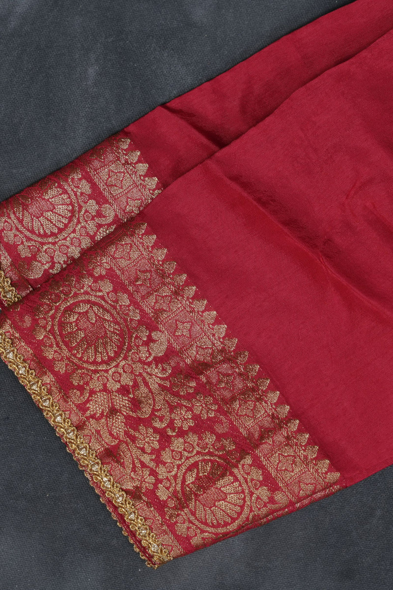 Exclusive bold colors on Munga silk saree with Woven kanchi zari border