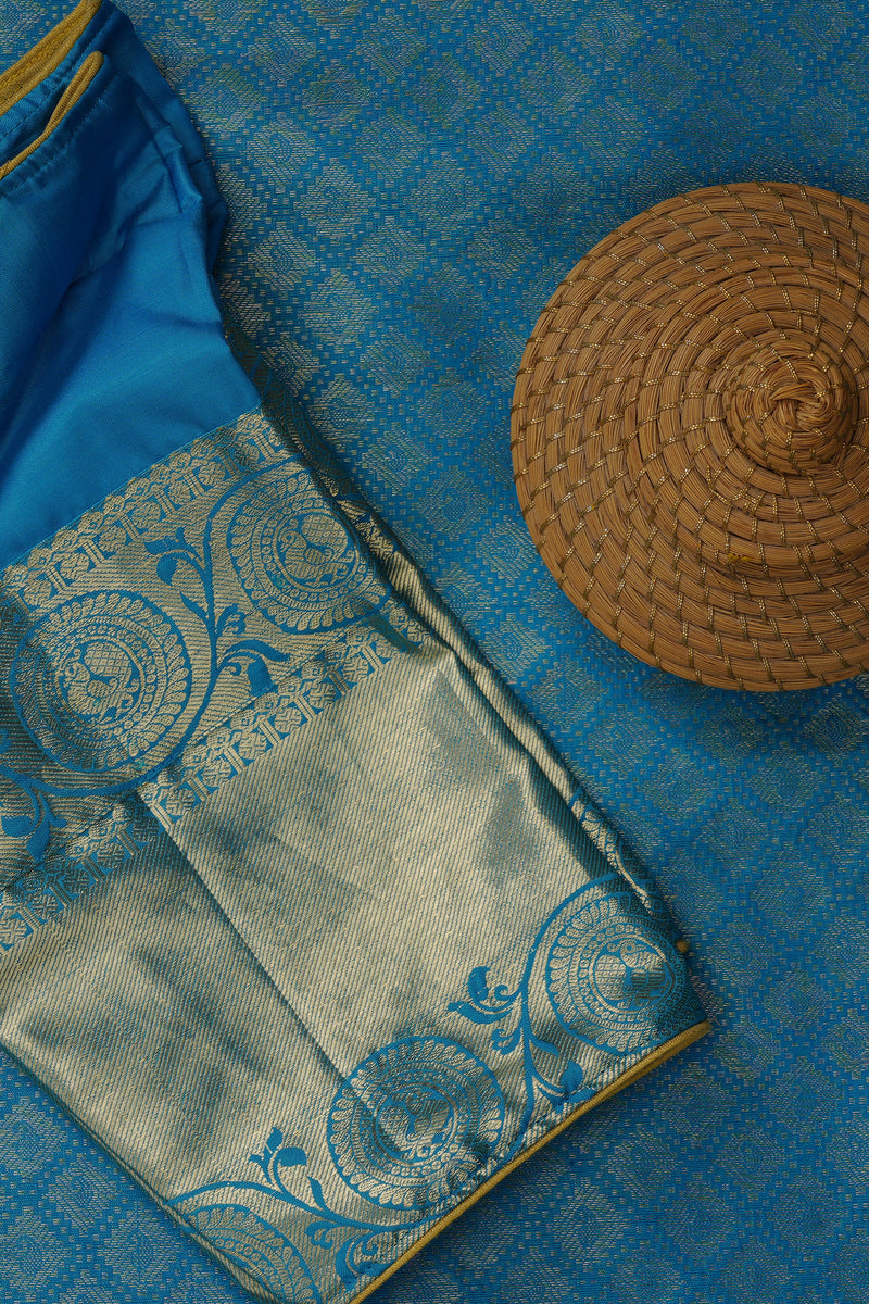 Elegant Kanchipuram Handloom Silk Masterpiece with Grand Pallu in Blue