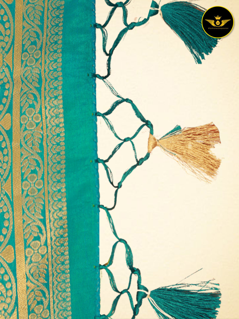 Full-weaved Banarasi Kathan Border Saree With Kathan Work Blouse
