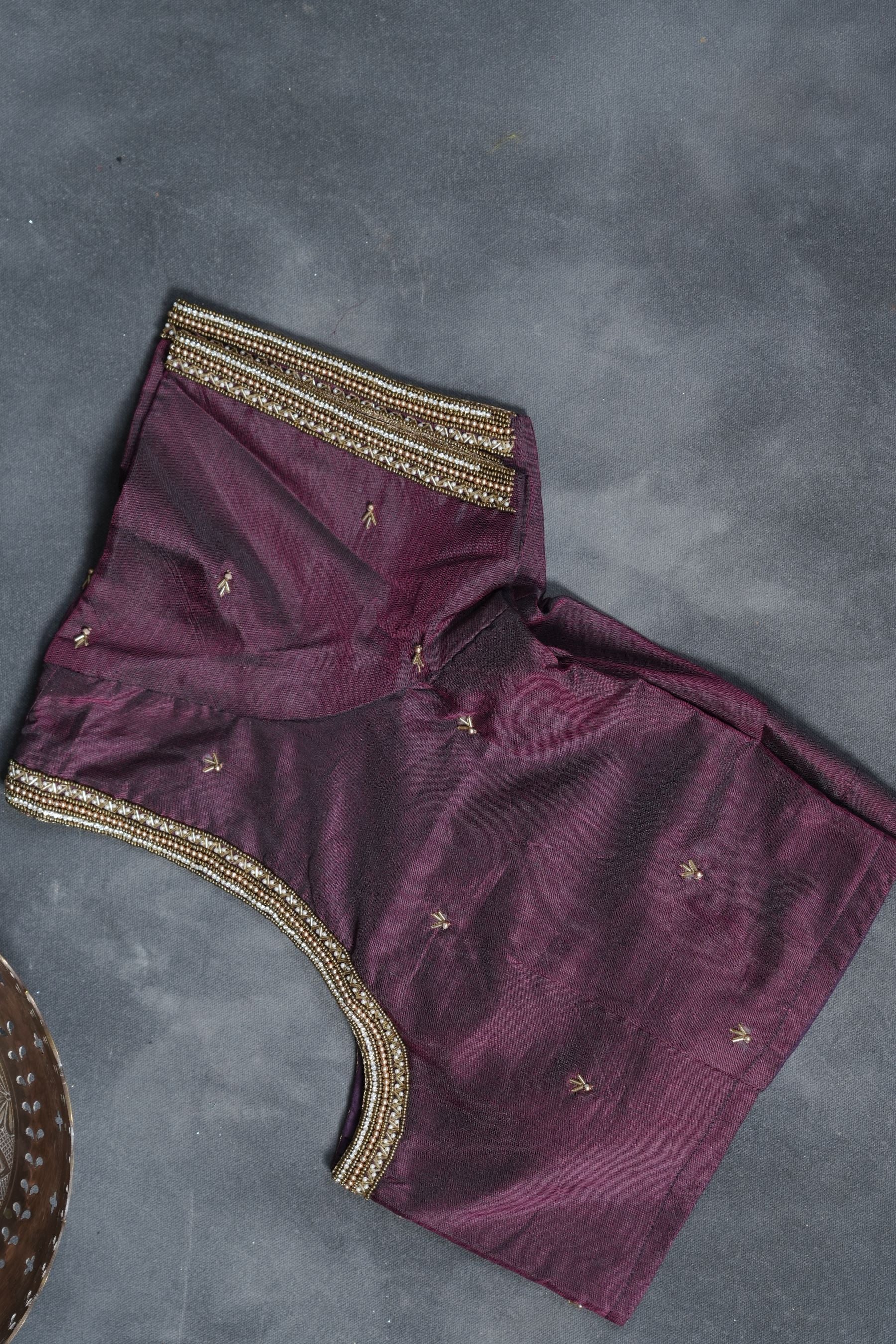 Kanchi Semi Soft Silk Borderless Saree with Grand Pallu & Aari Work Blouse SAREE JCS Fashions