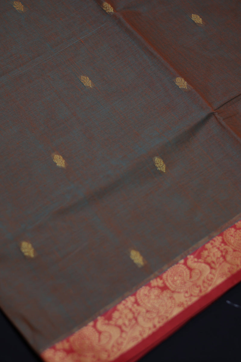 Graceful 6.75 Yard Cotton Saree - Elegance & Traditional Craftsmanship