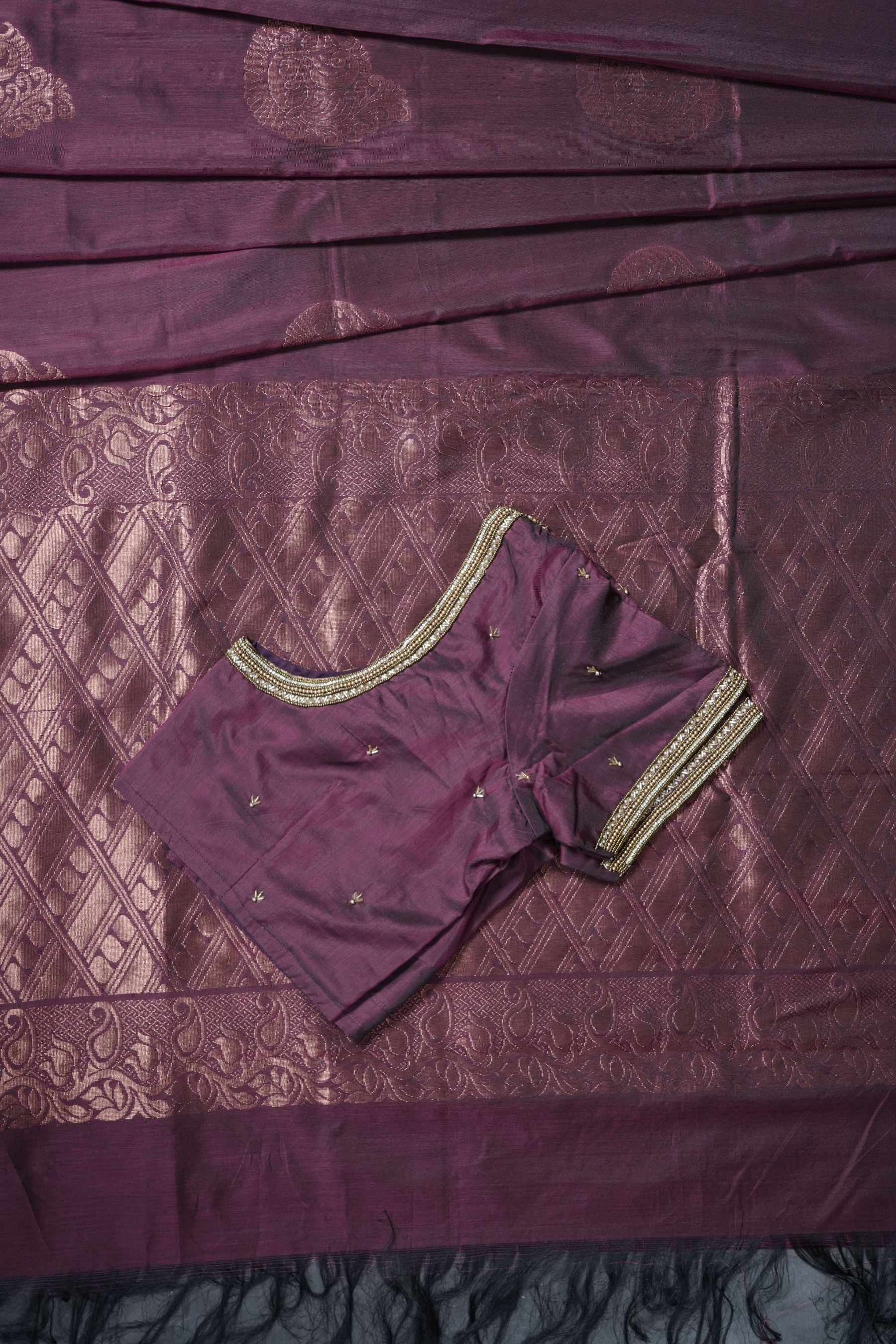 Kanchi Semi Soft Silk Borderless Saree with Grand Pallu & Aari Work Blouse SAREE JCS Fashions