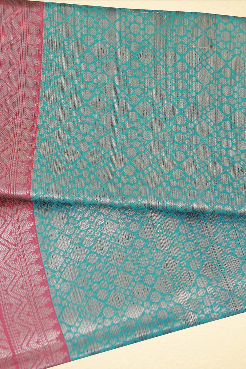 Antique Zari Borders & Contrasting Pallu: Semi Silk Saree