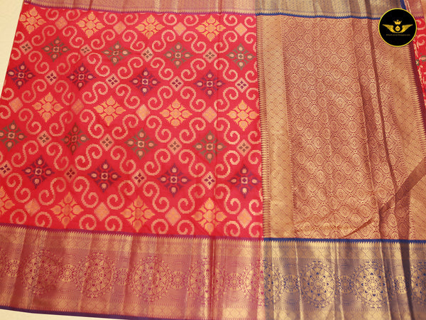 Banarasi Handloom Saree with All-Over Viral Zari Butta