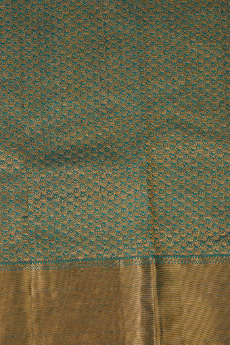 Luxurious Handloom Silk Saree with Grand Pallu & Stitched Blouse