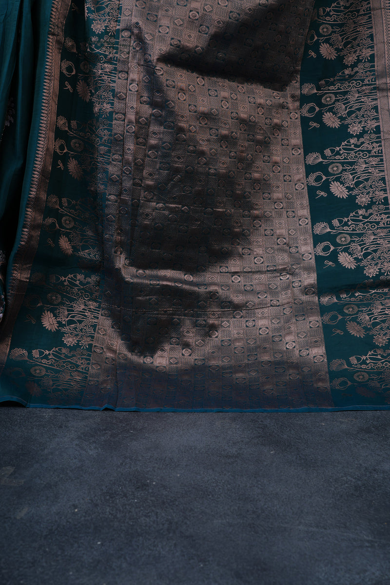 Authentic Kanchipuram Handloom Bridal Silk With Floral Zari Motifs