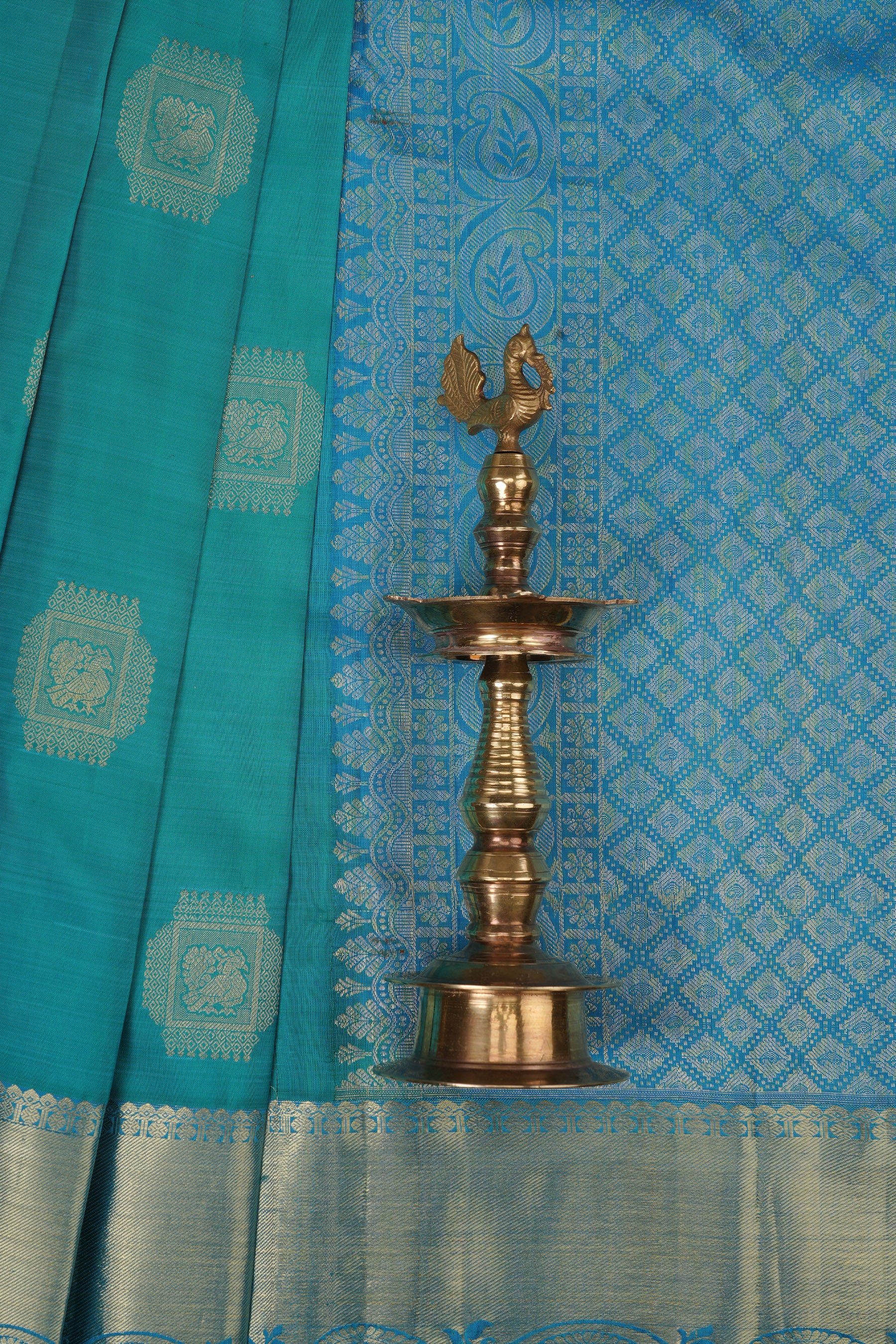 Blue Kanchipuram Handloom Silk Masterpiece with Grand - View 2 - JCS Fashions