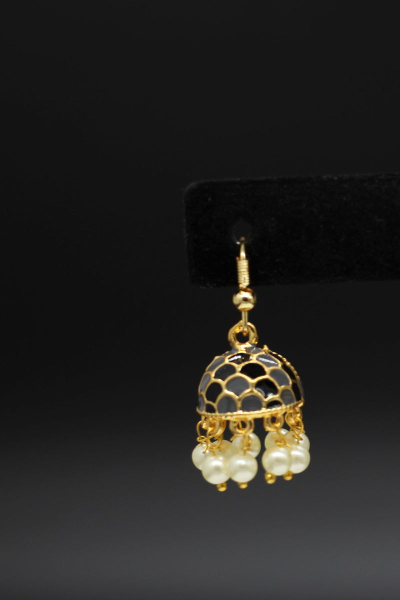 Lightweight Metal Earrings with Imitation Pearls |Alloy with Gold Plating