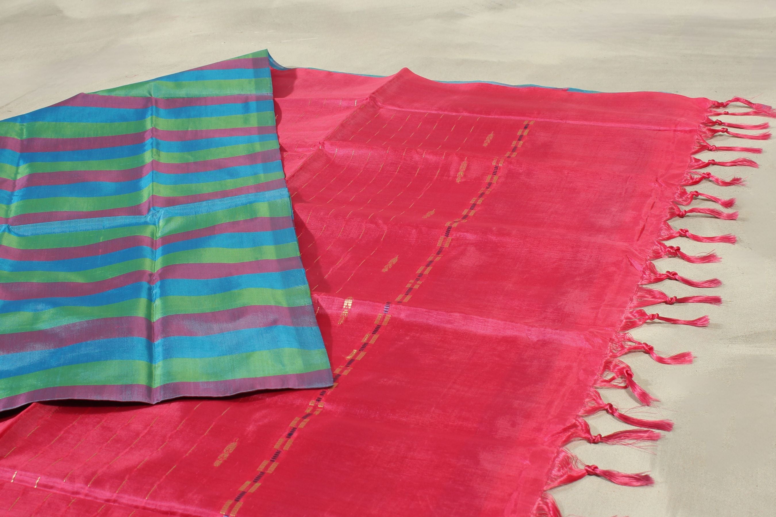 Hand-Woven Banana Pith Saree - Borderless Chic and Sustainable Saree JCS Fashions