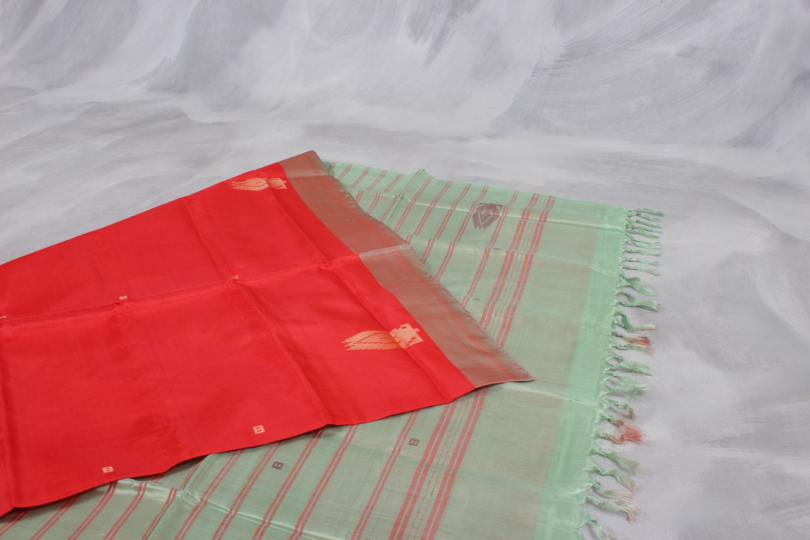 Sustainable Handwoven Vaazhai Naar Saree - Eco-Friendly Elegance Saree JCS Fashions