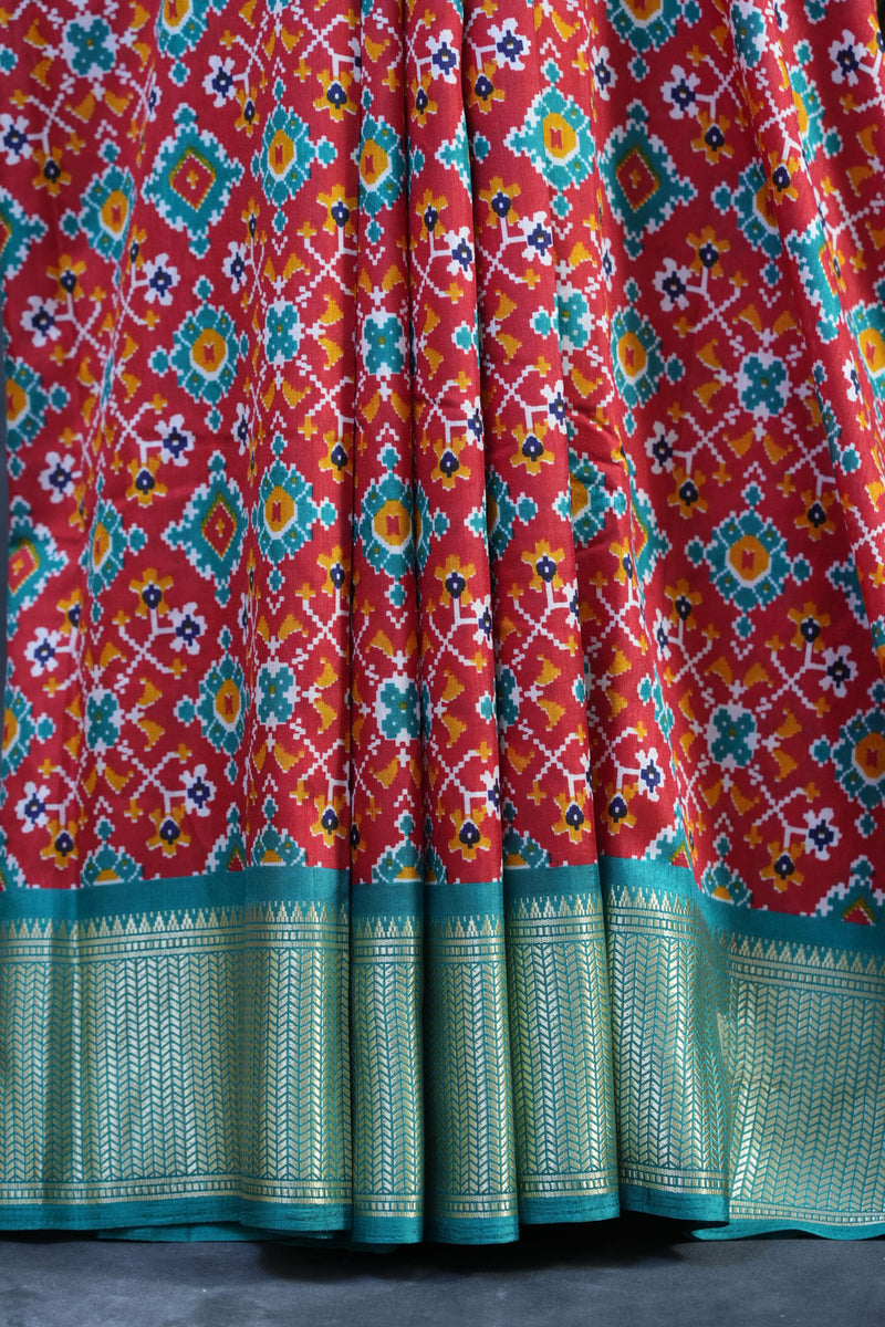 Elegant Kanchipuram Semi-Silk Saree with Complementary Blouse Piece