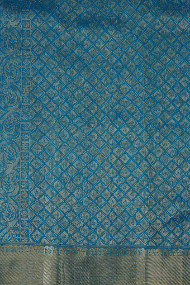 Elegant Kanchipuram Handloom Silk Masterpiece with Grand Pallu in Blue