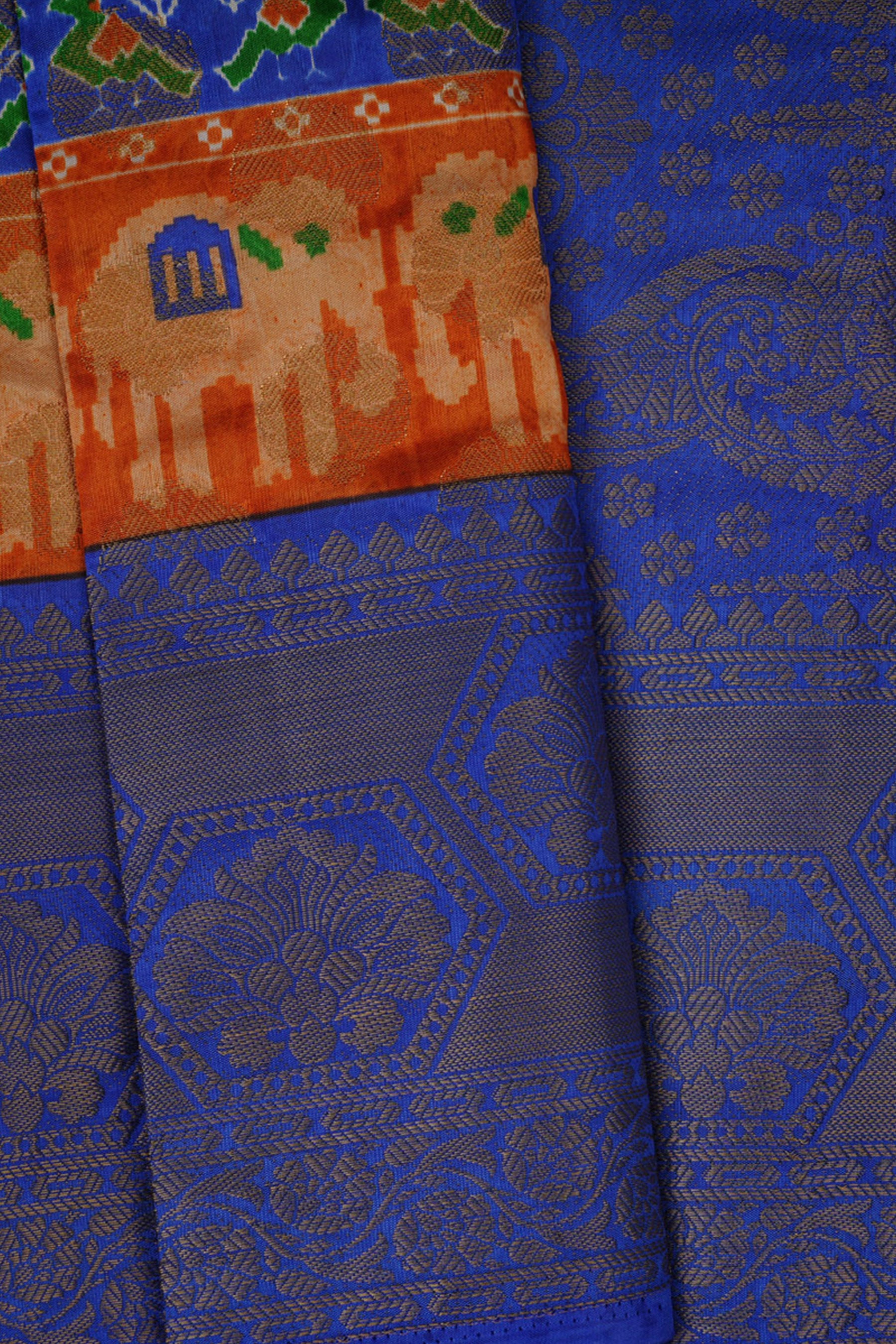 Exquisite Ikkat Silk Saree with Pochampally Ikkat Weaving SAREE JCS Fashions