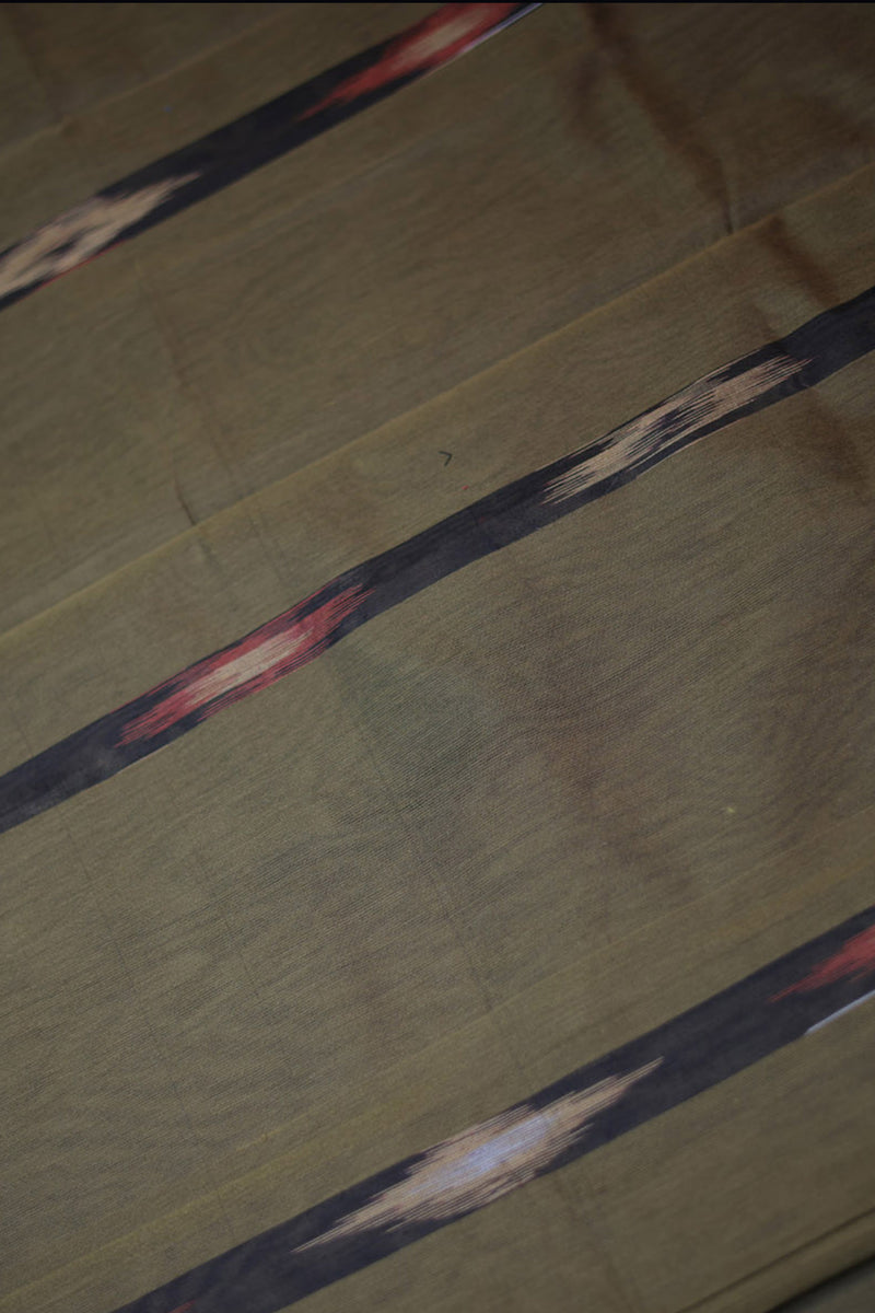 Pure Soft Cotton Saree with Exquisite Design - Traditional Elegance