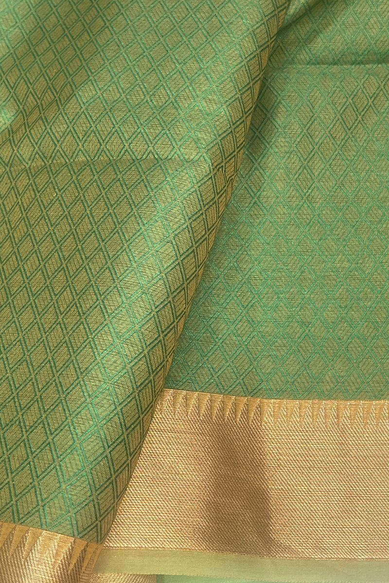 Handloom Banarasi Muslin Silk Saree with Rich Embossed Weaving Borders