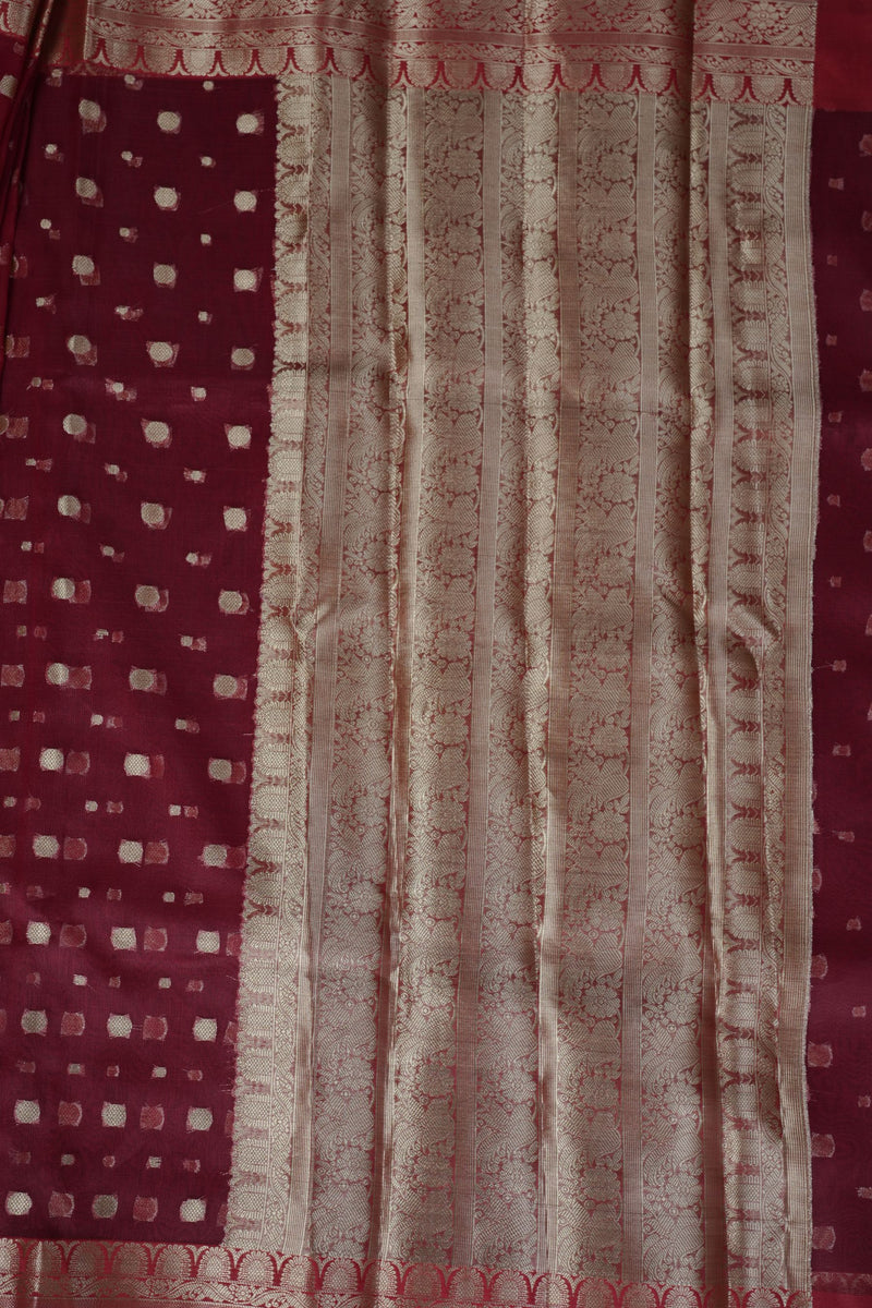 Luxurious Banarasi Organza Sarees: Best Quality Weaving and Rich Pallu