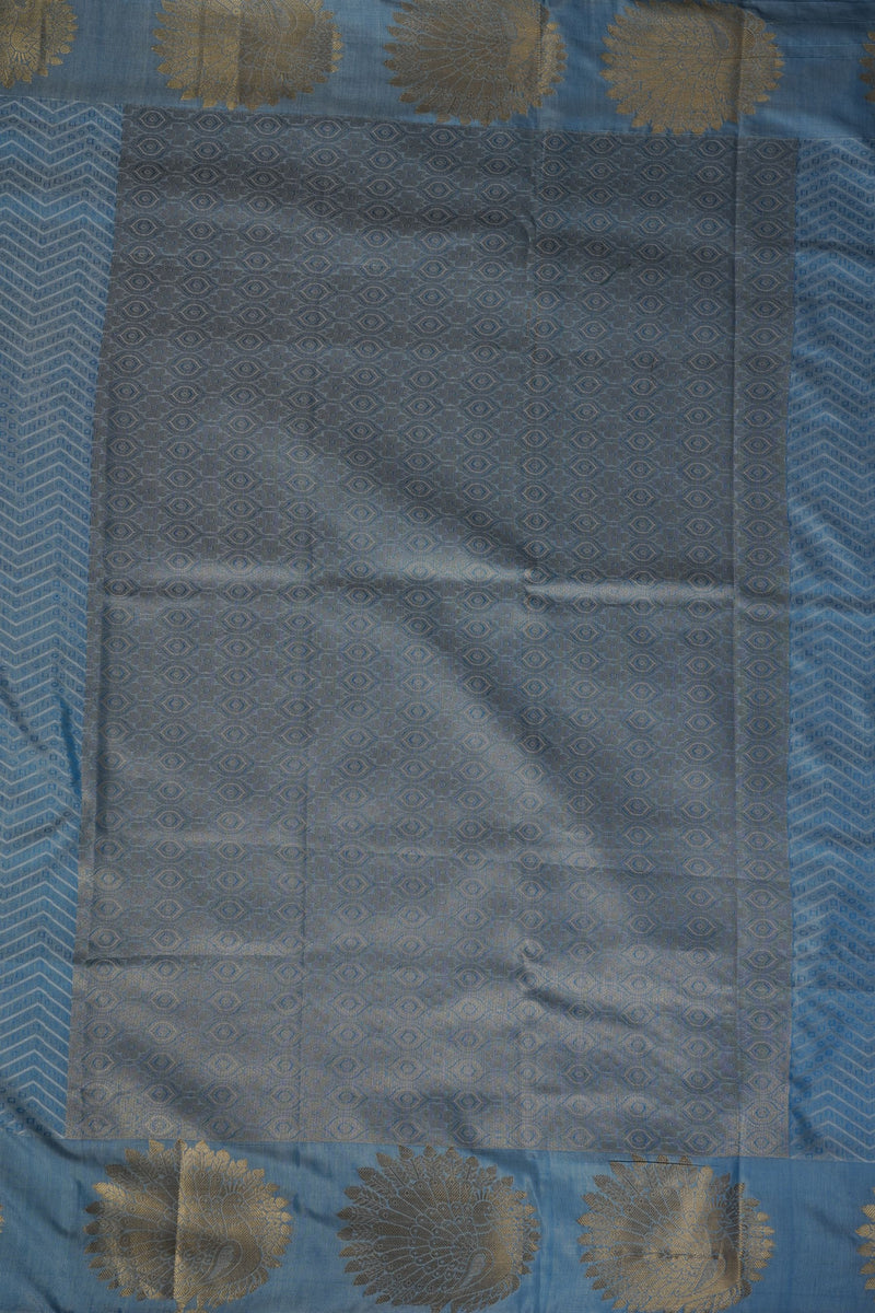 Embossed Kanchi Silk Saree: Peacock Zari Butta and Grand Pallu