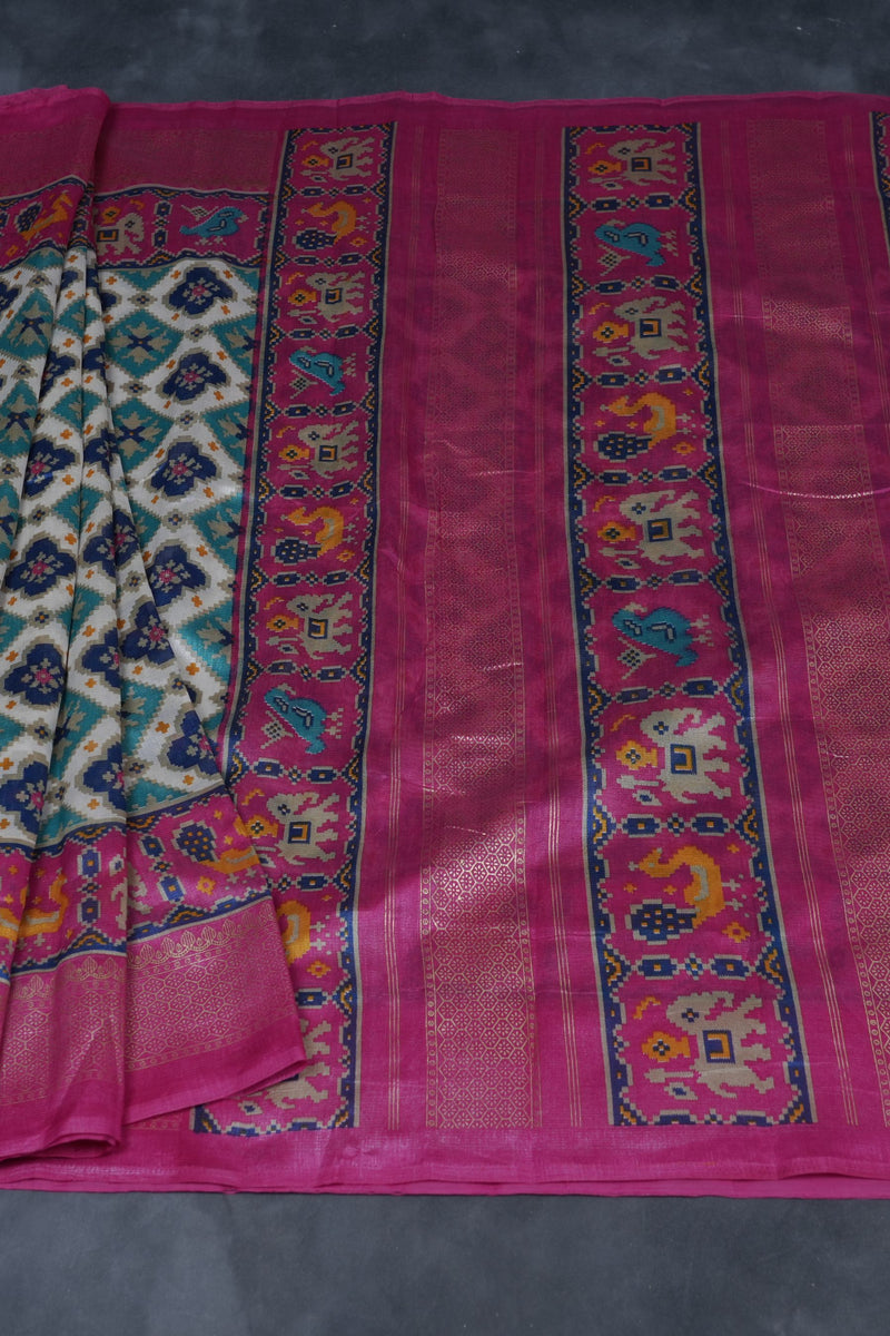 Elegant Handcrafted Ikkat Saree in Rich Cream - Tradition & Style