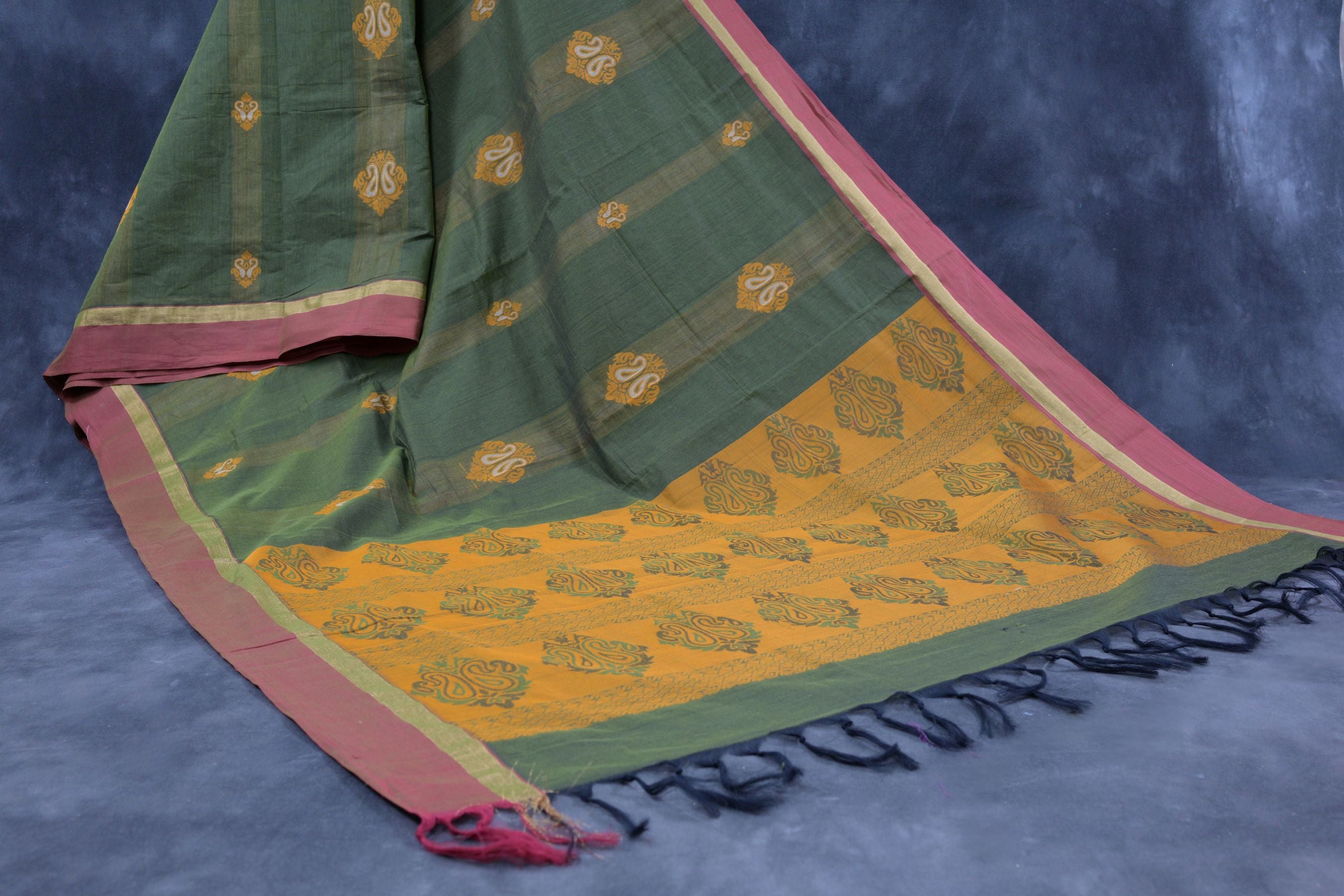 Traditional Elegance: Premium Cotton Saree with Rich Pallu Design Saree JCS Fashions