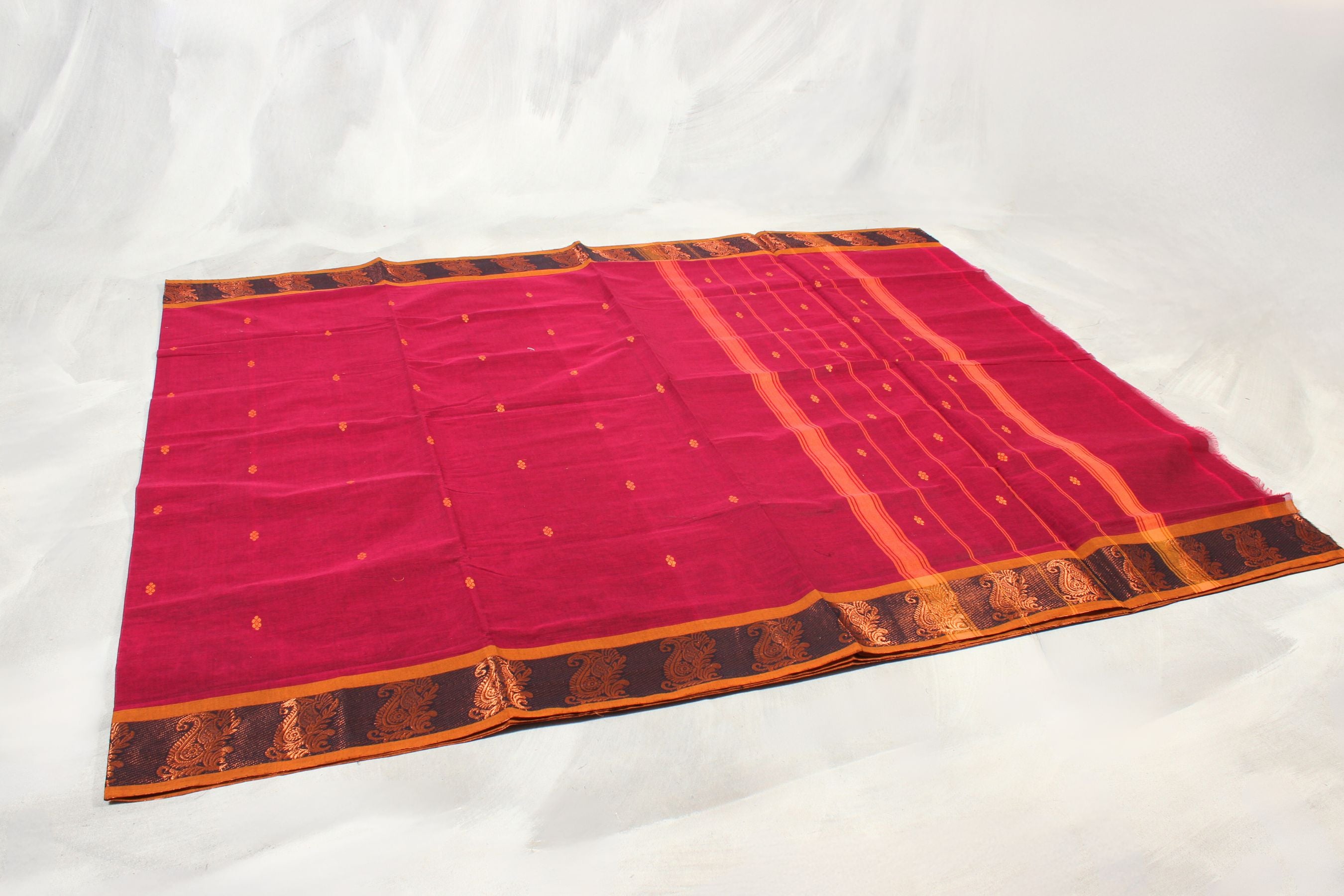 Timeless Elegance: Handcrafted Pure Cotton Saree with Distinctive Pallu Saree JCS Fashions