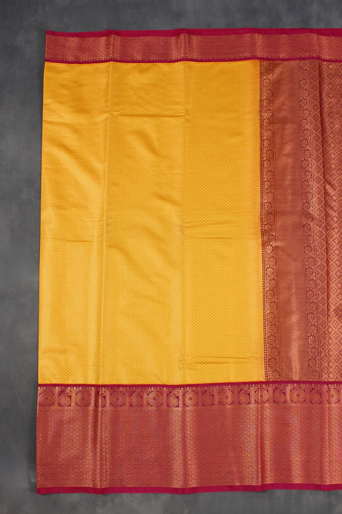Exquisite Handwoven Kanchipuram Silk Saree - Classic Elegance Saree JCS Fashions