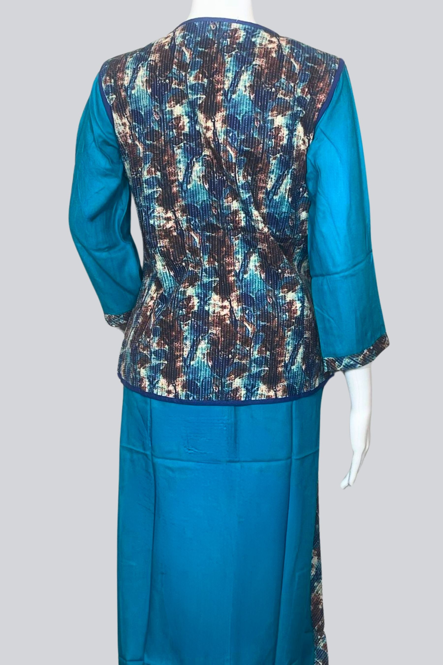 Elegant Rayon Kurti with Stylish Jacket – Perfectly Tailored for Comfort KURTI JCS Fashions