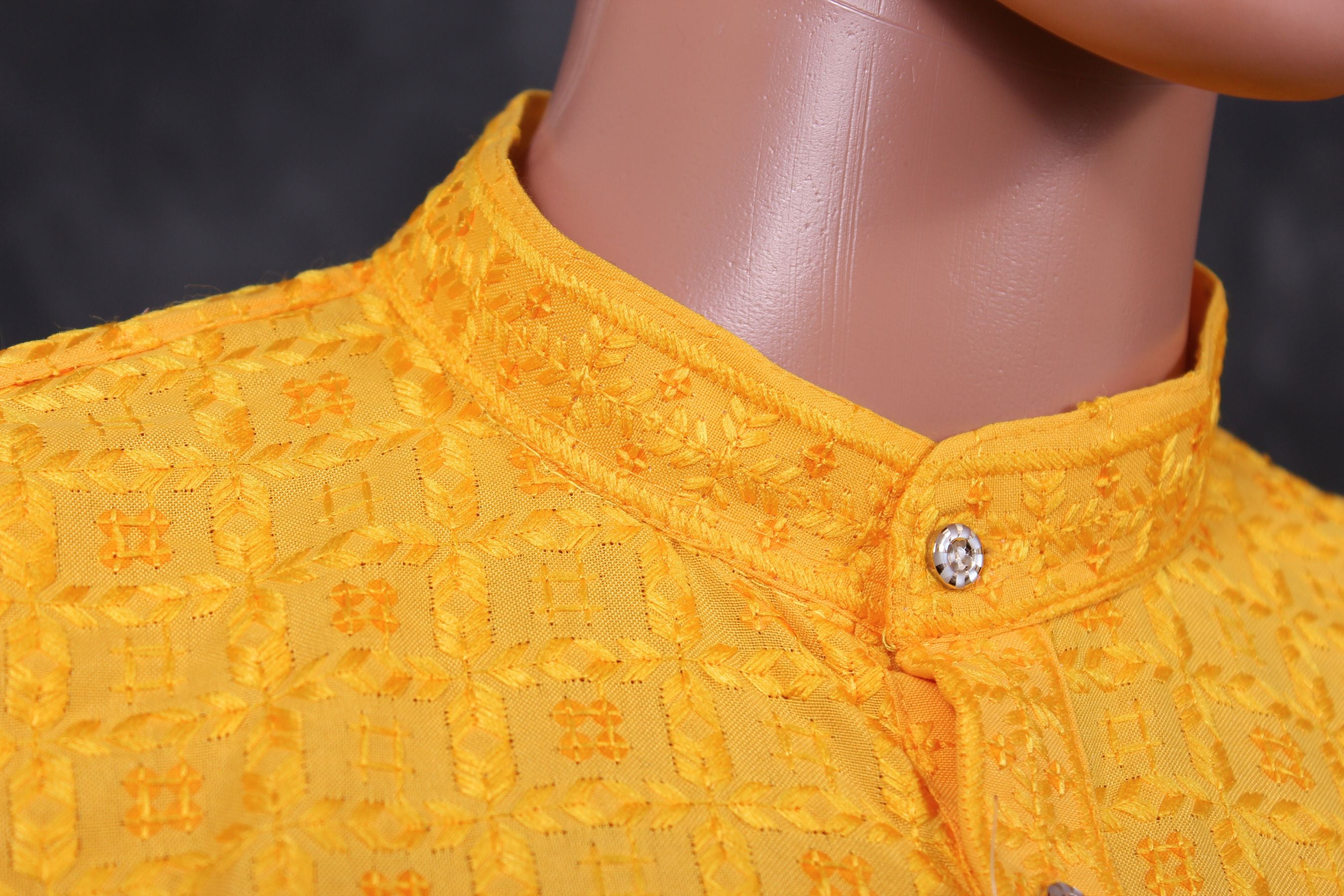 Men's Luxurious Lakhnavi Kurta - Elegant, Handcrafted Ethnic Ensemble