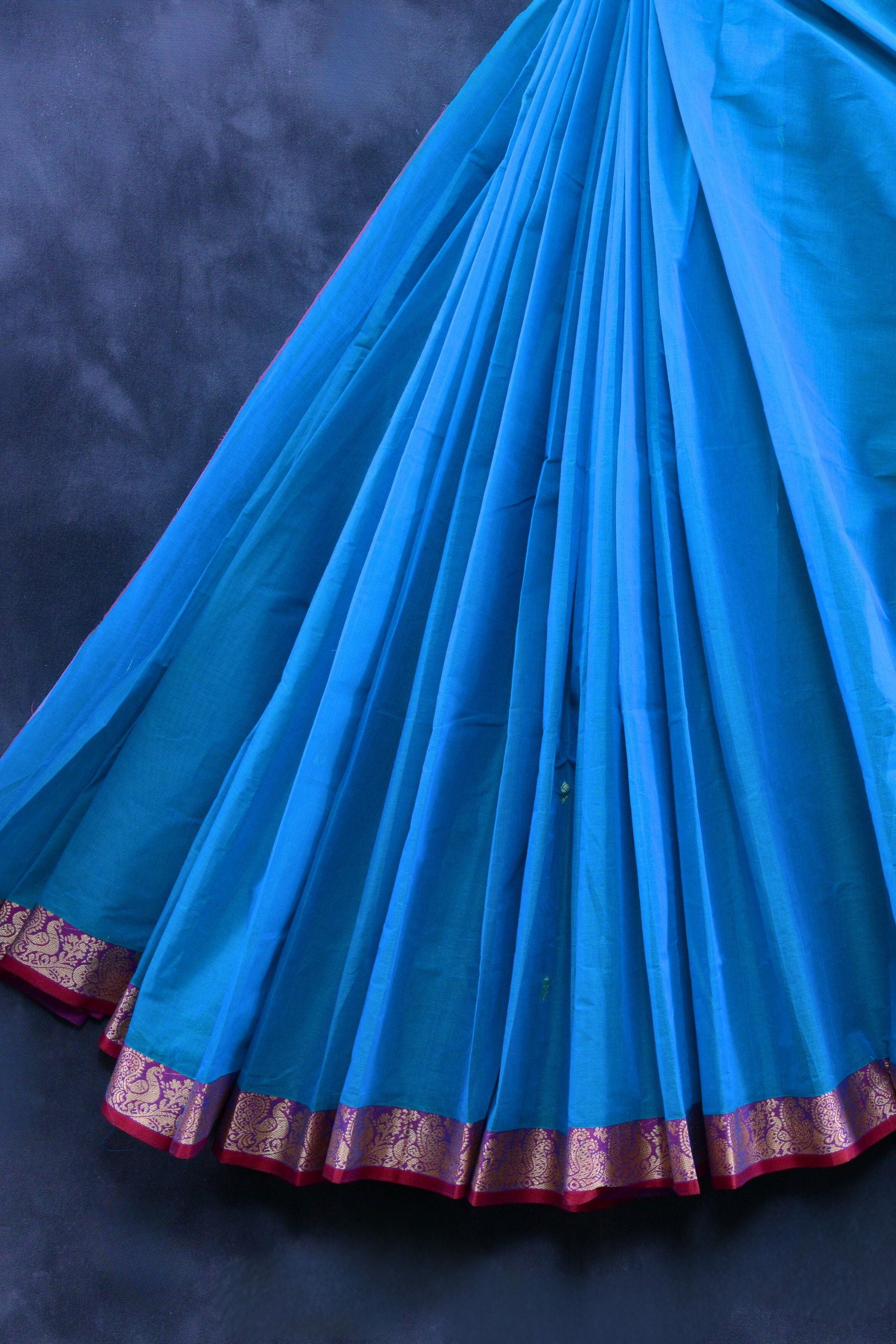 Timeless Elegance: 100% Cotton 9-Yard Saree with Line Pallu Saree JCS Fashions