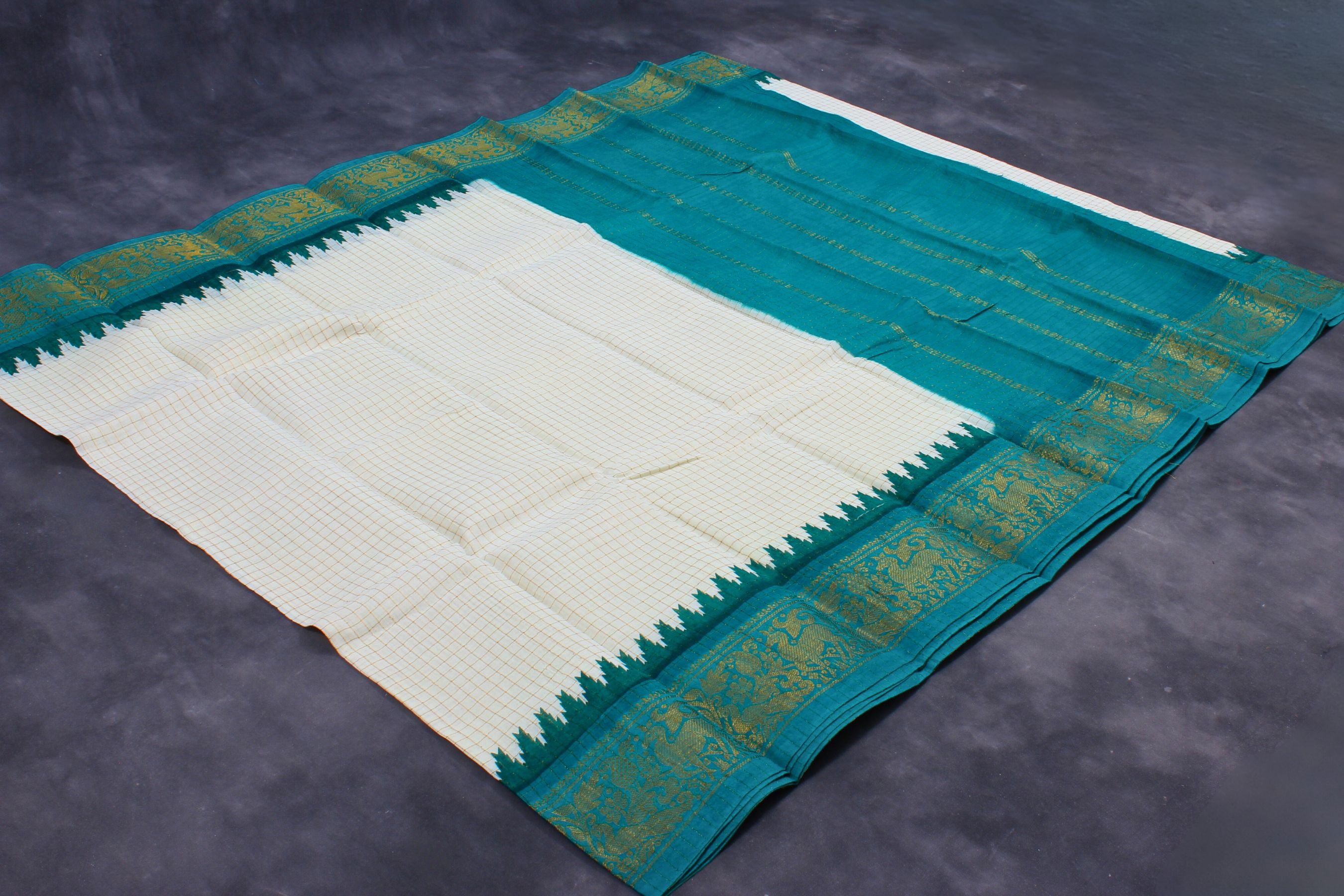Madurai Pure Sungudi Cotton Saree with Golden Checks & Zari Border Saree JCS Fashions