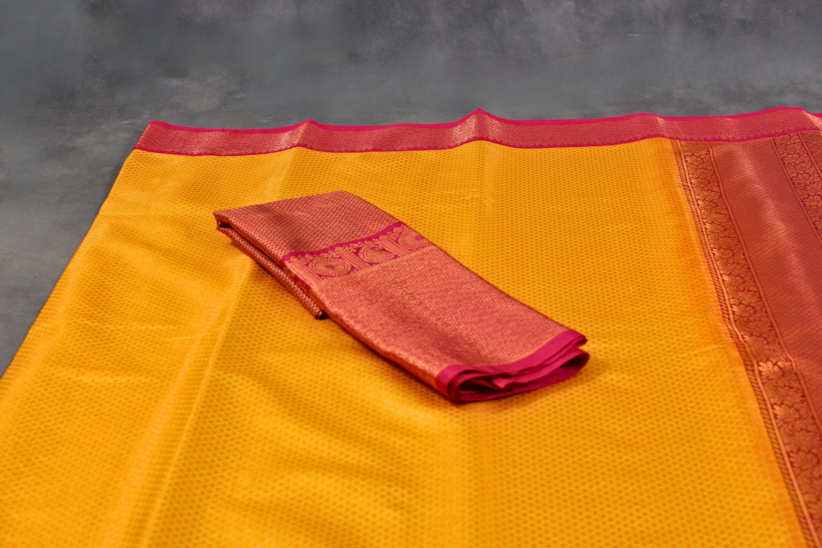 Exquisite Handwoven Kanchipuram Silk Saree - Classic Elegance Saree JCS Fashions