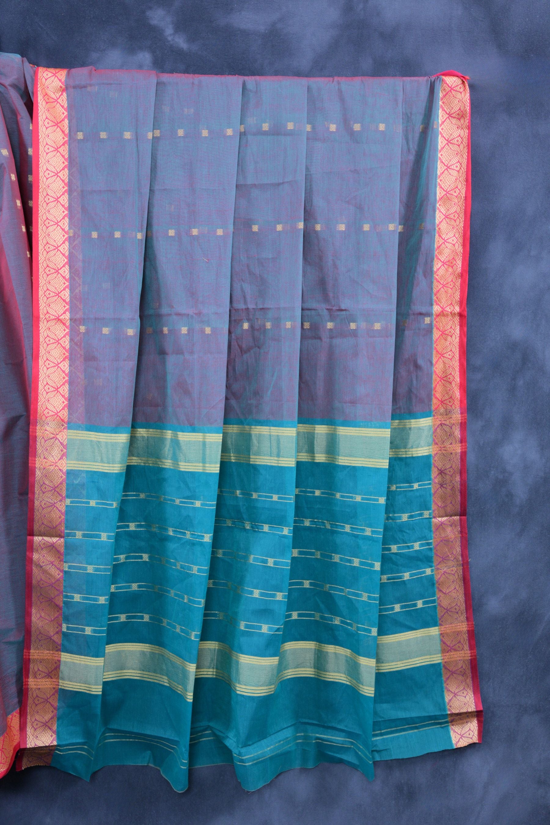 Elegant Cotton Saree with Rich Pallu: Combining Indian Tradition Saree JCS Fashions