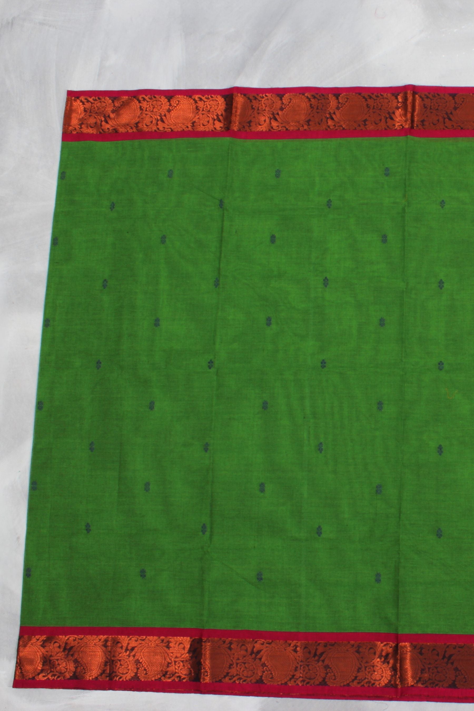 Classic 100% Cotton Saree with Elegant Line Pallu - Timeless Comfort Saree JCS Fashions