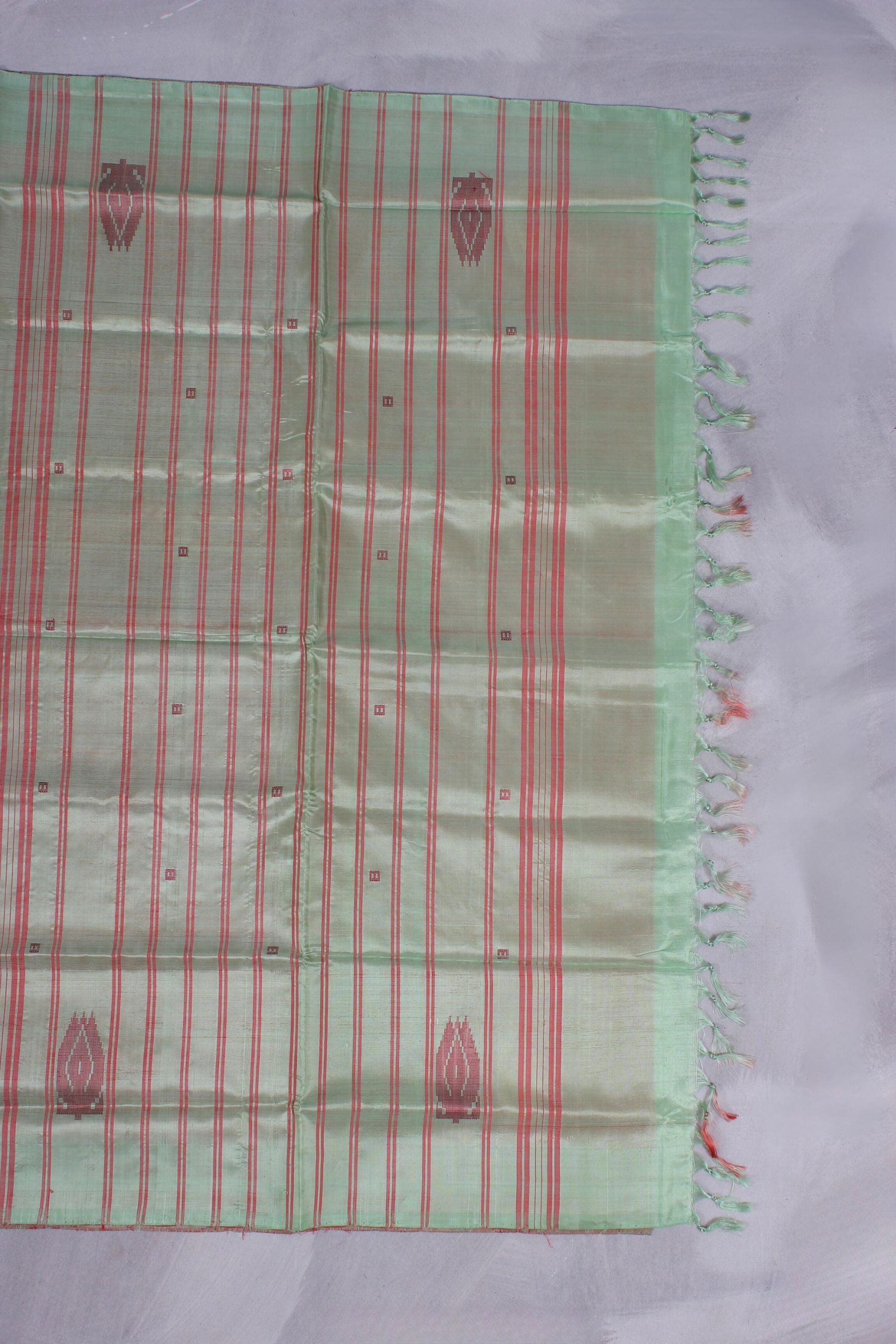 Sustainable Handwoven Vaazhai Naar Saree - Eco-Friendly Elegance Saree JCS Fashions