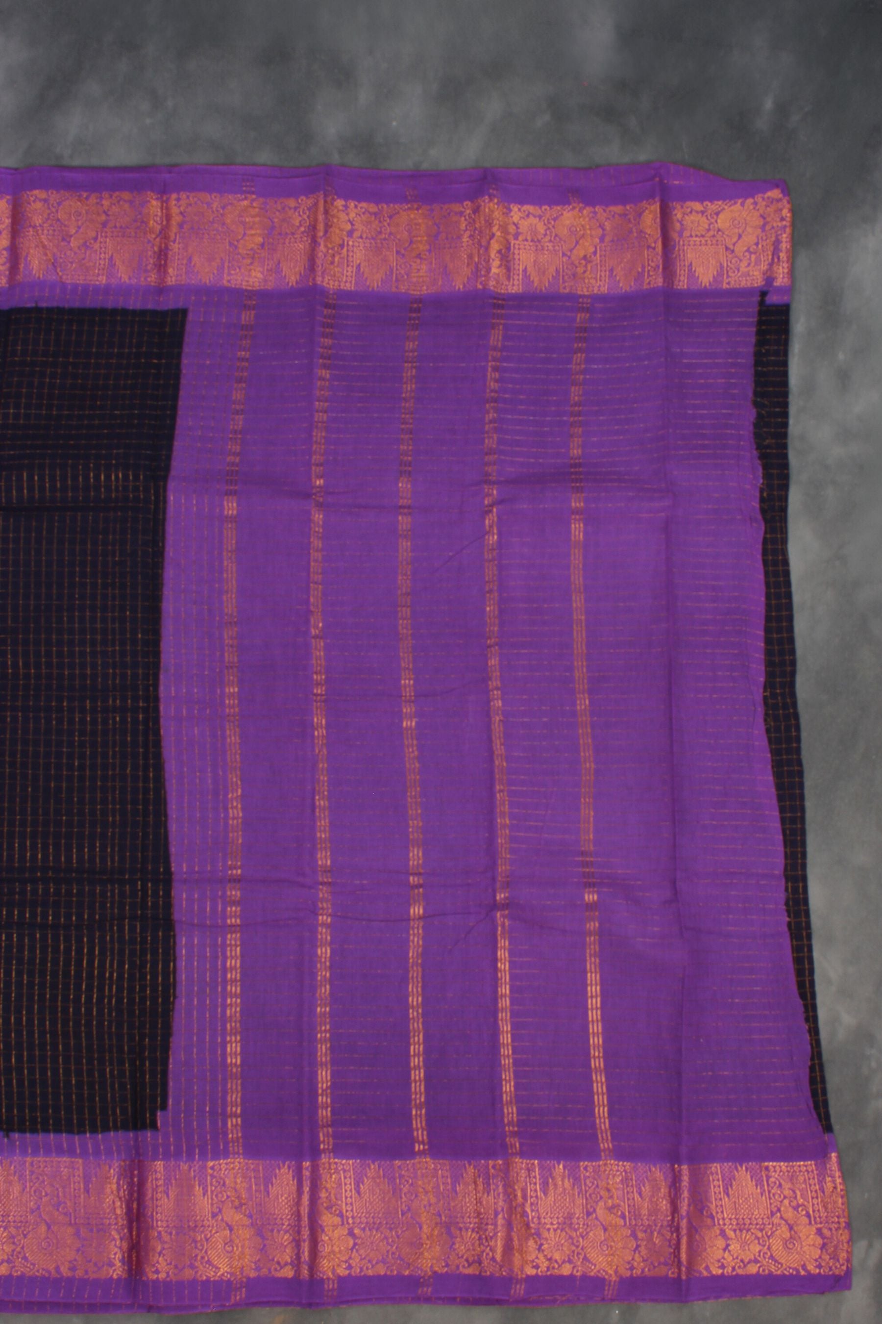 Madurai Sungudi Pure Cotton Saree with Zari Border – Traditional Elegance Saree JCS Fashions
