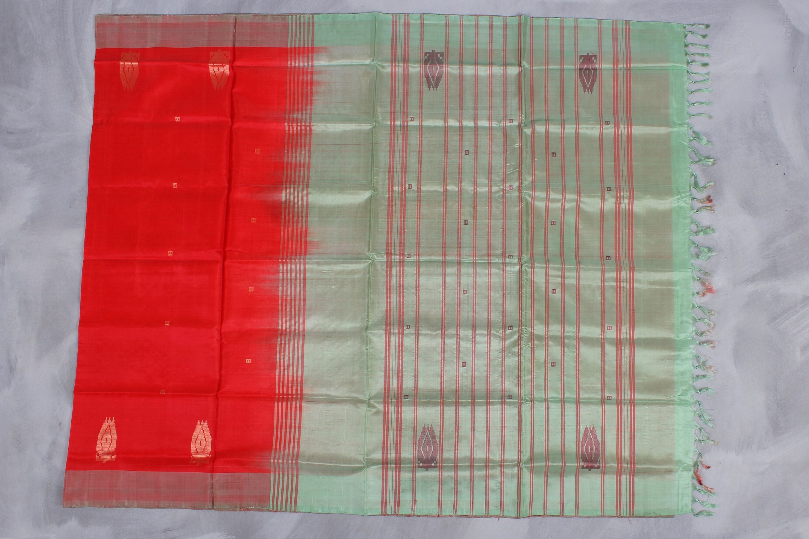 Sustainable Handwoven Vaazhai Naar Saree - Eco-Friendly Elegance Saree JCS Fashions