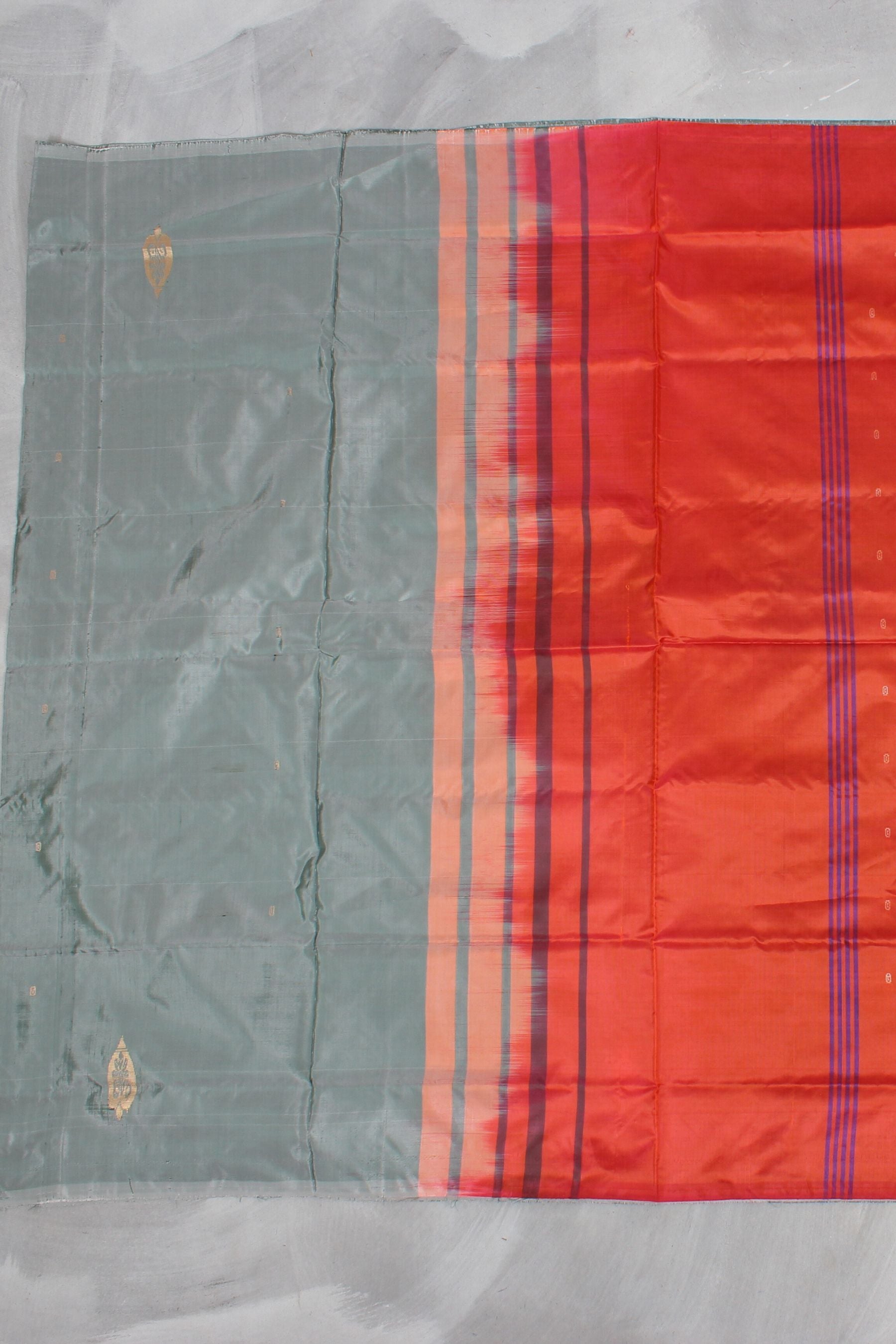 Eco-Chic Borderless Banana Pith Saree: Handwoven Sustainable Elegance Saree JCS Fashions
