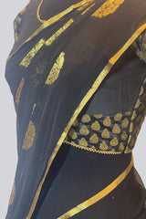 Lightweight Wrinkle Chiffon Saree with Gold Zari Buttes