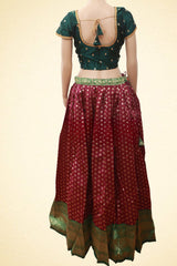 Lehenga Set with Soft silk thread weaving and contrast border Blouse