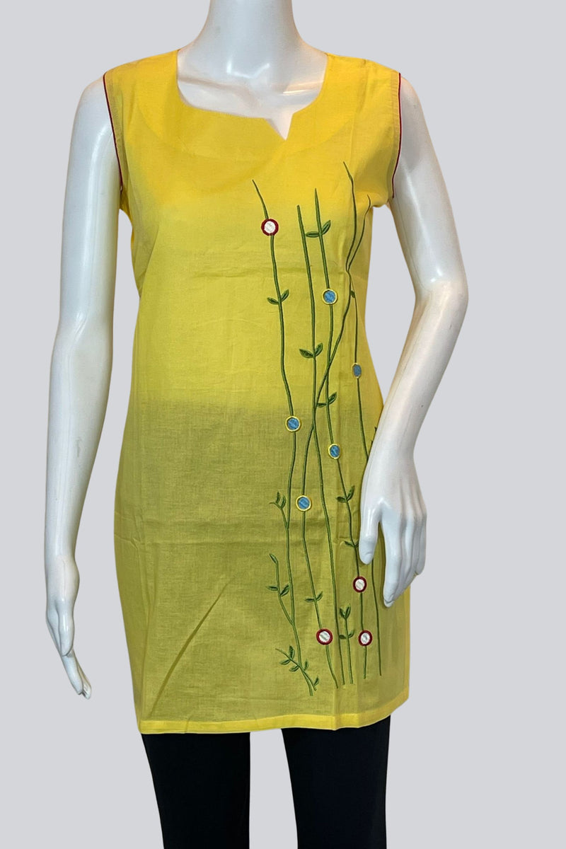 Chic Embroidered Cotton Kurti: 31" Length, Stylish Short Sleeves