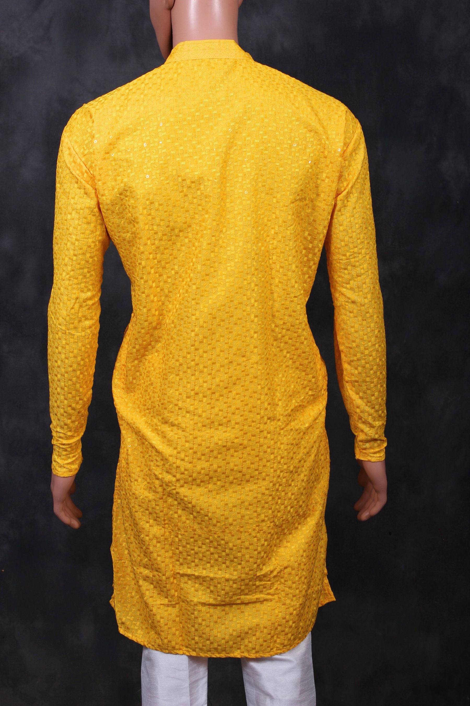 Men's Lakhnavi Kurta: Exquisite Embroidery and Premium Cotton Comfort