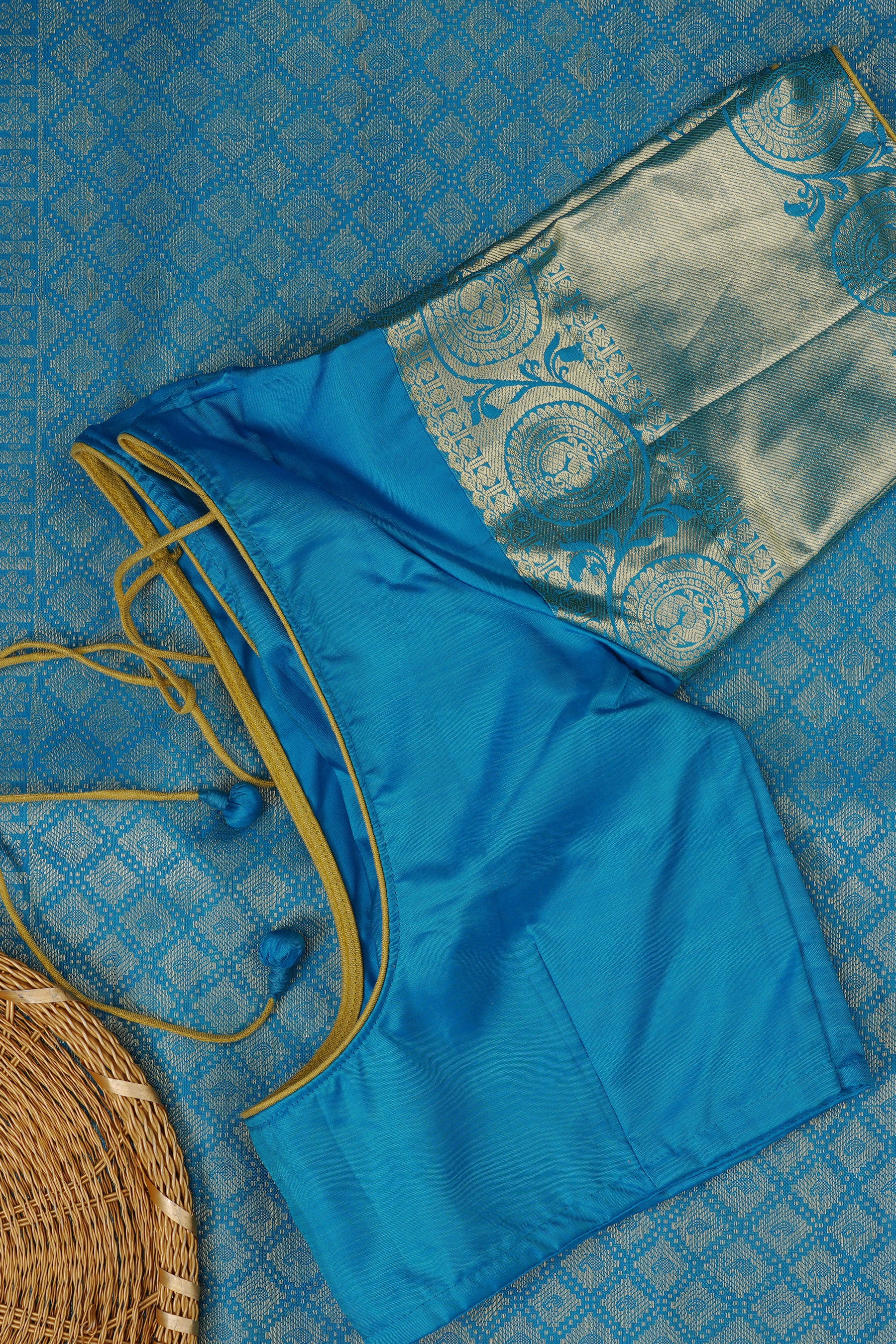 Blue Kanchipuram Handloom Silk Masterpiece with Grand - View 7 - JCS Fashions