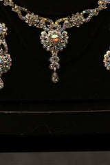Exquisite Immitation Stone White Necklace Set - Includes Sparkling Earrings