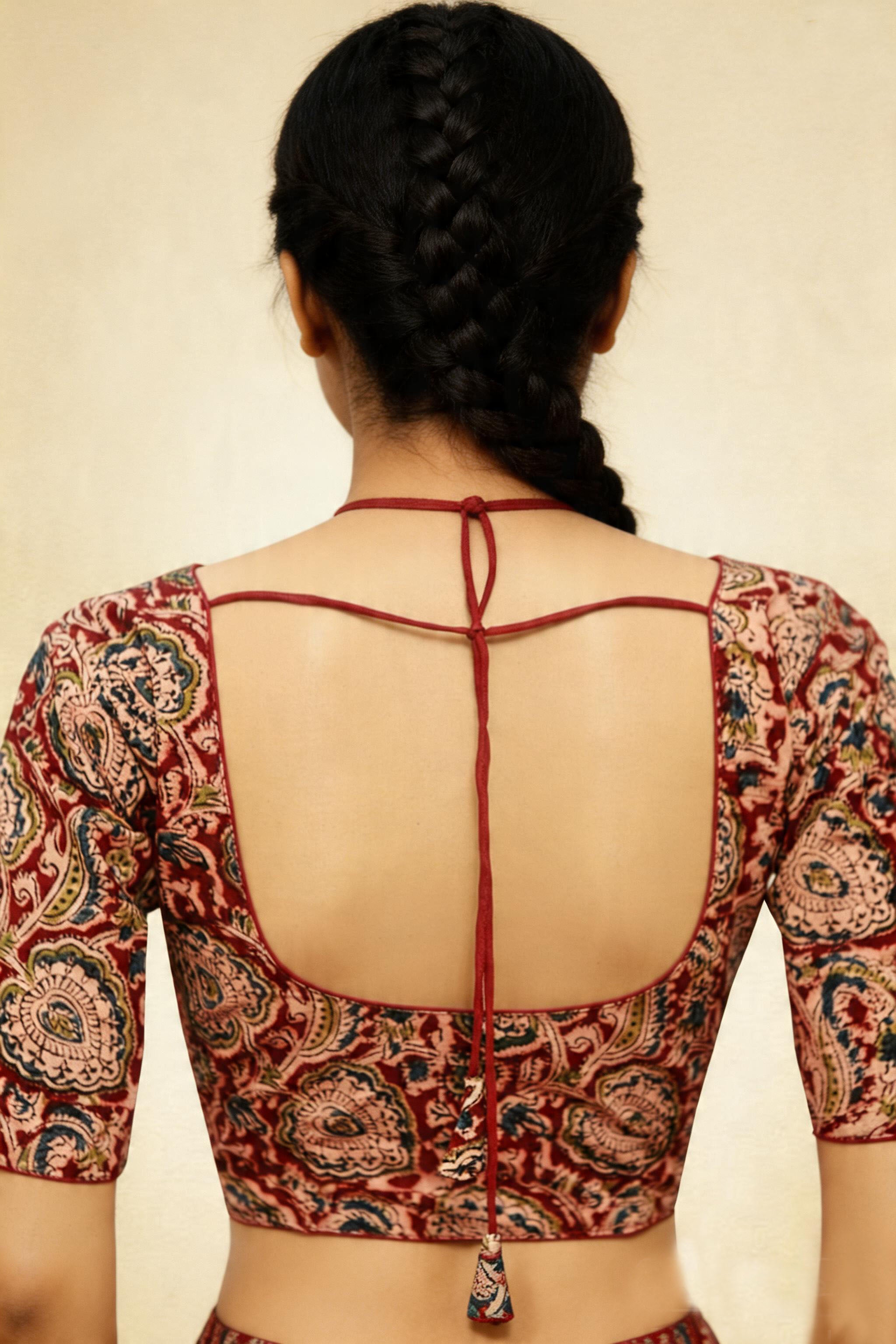 BLOUSE-42 — back pose