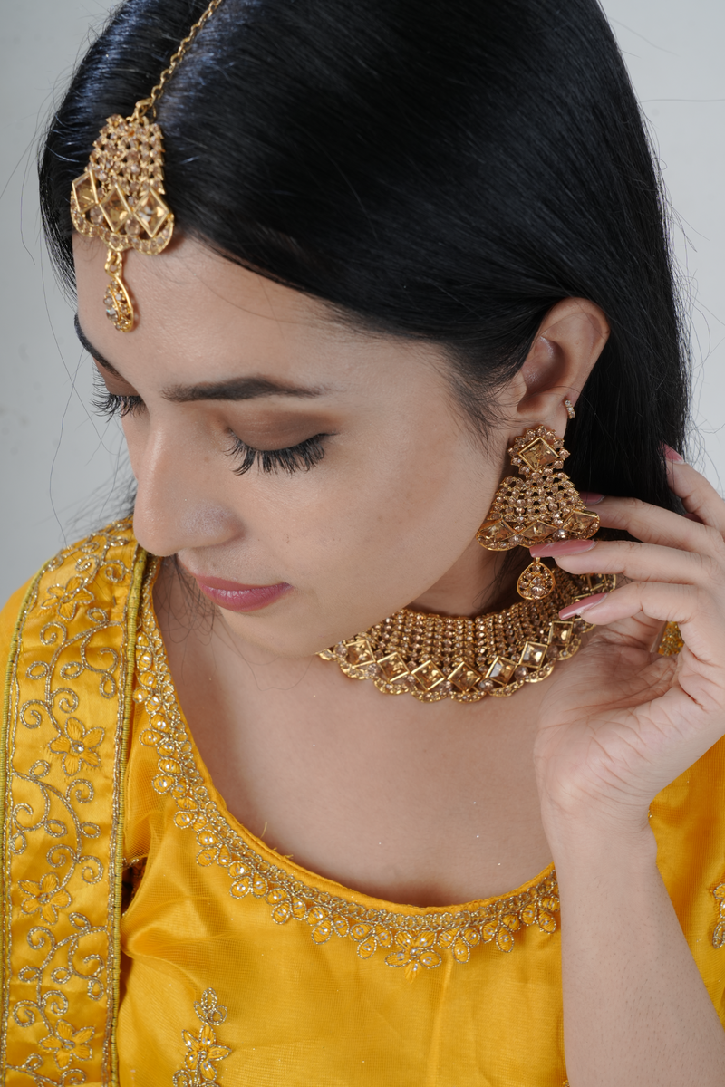 Gold-plated Neck Set with Tikka & Earrings - Radiant Glamour