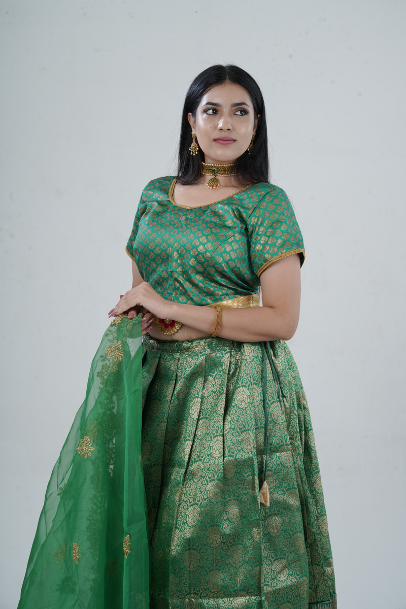 Luxurious Kanchipuram Silk Zari Lehenga Set with Detachable Hip Belt