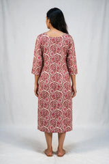 Pink Floral Cotton Kurti with Lace Detailing and Wooden Buttons for Women, 3/4 Sleeves Midi Length